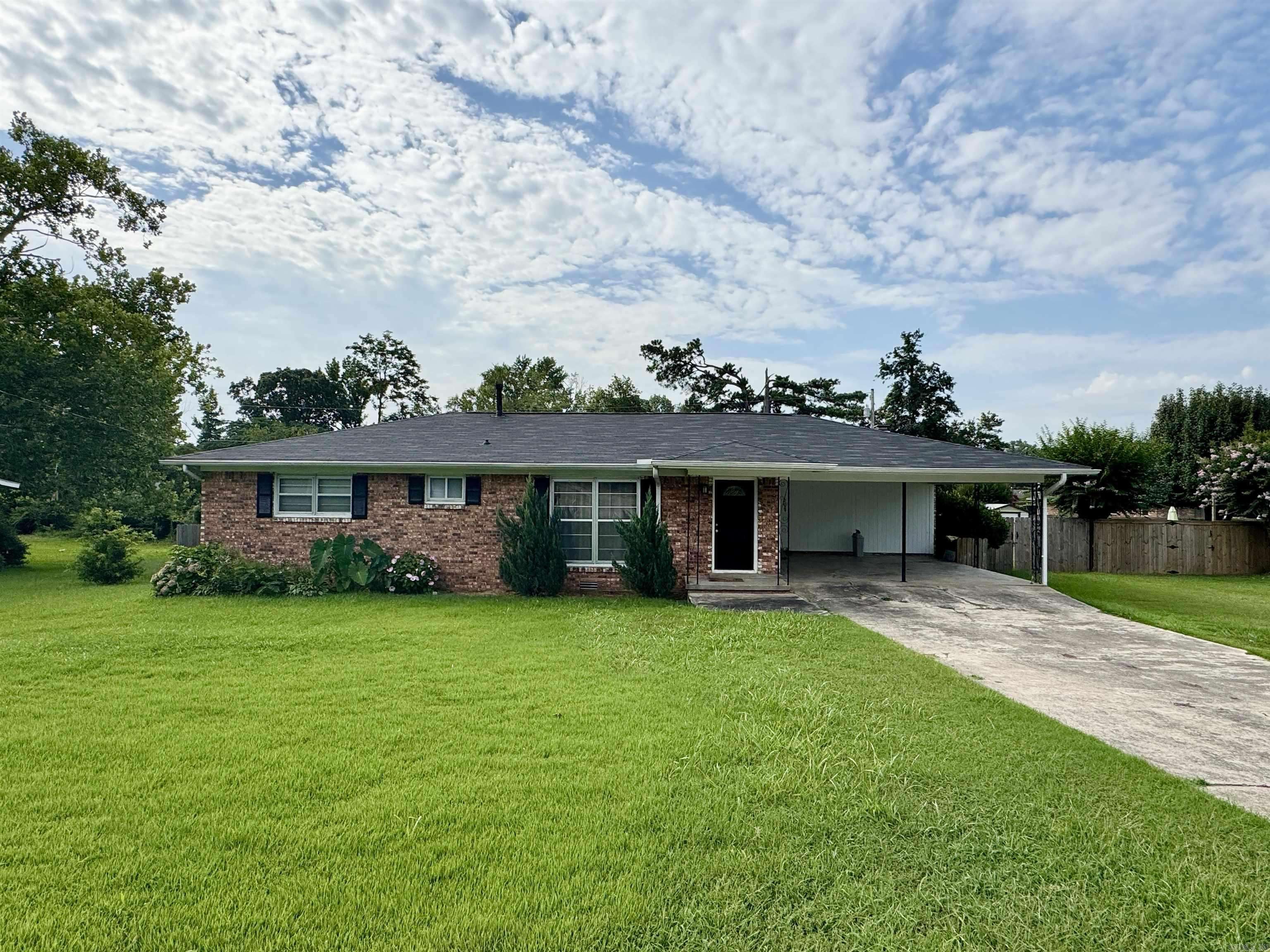 2204 E Lee Ave, Sherwood, AR 72120