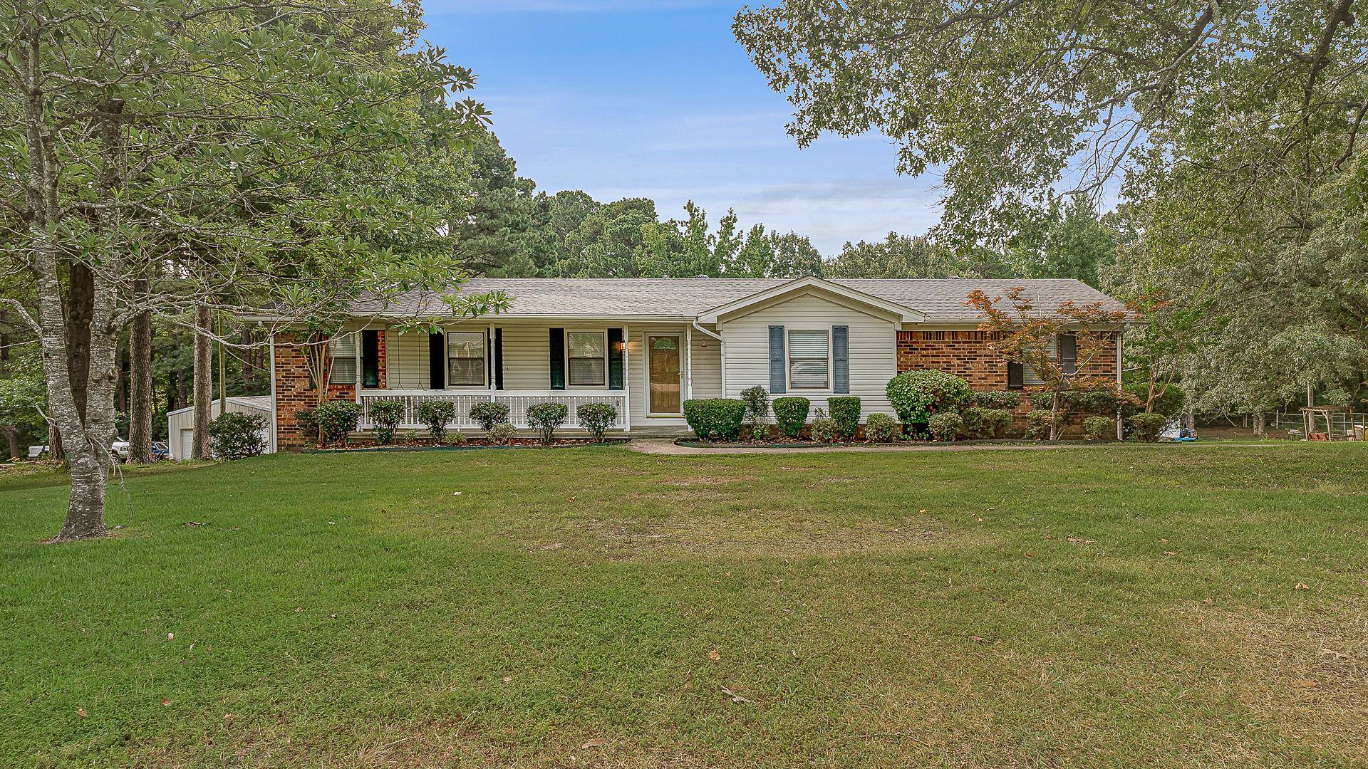 3920 Mardis Wood Drive, Jonesboro, AR 72404-8504