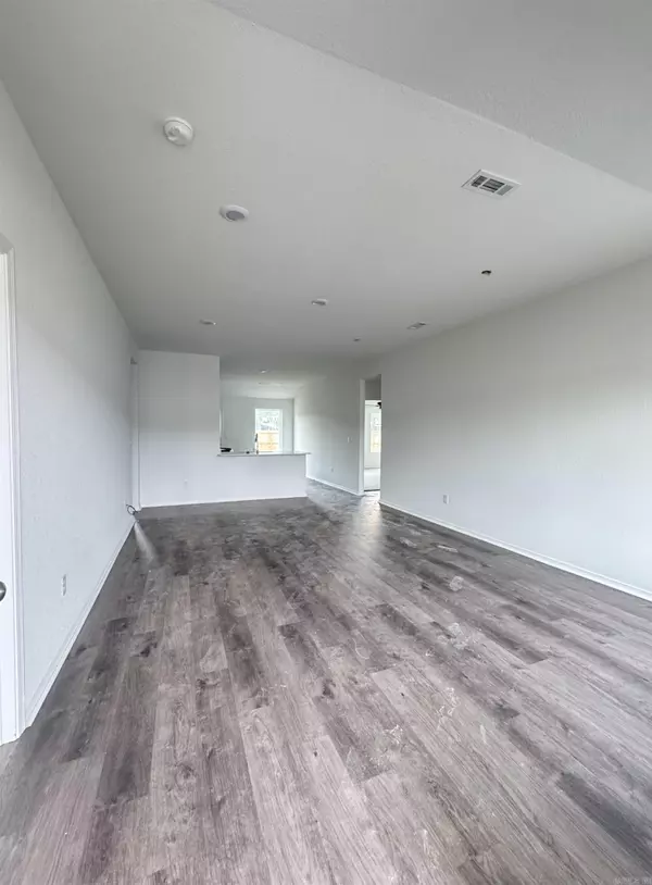 Hensley, AR 72065,11193 River Valley Drive