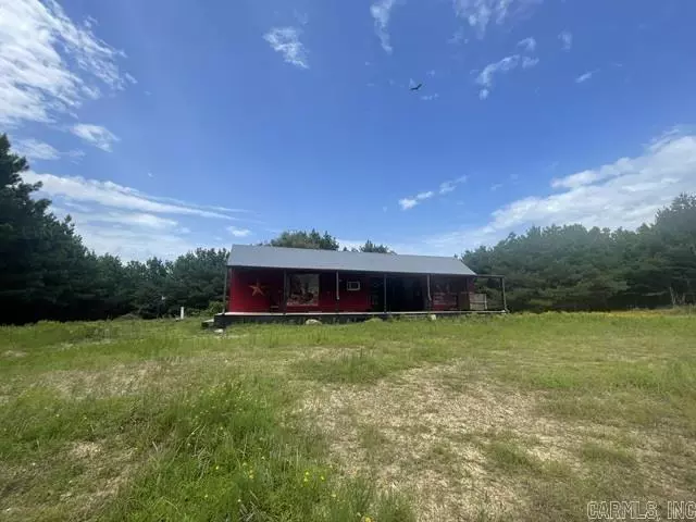 Cove, AR 71937,811 Polk Road 21