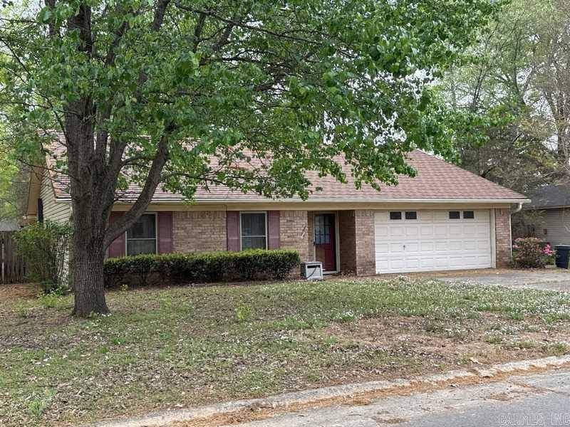 5 Northwood, Conway, AR 72034
