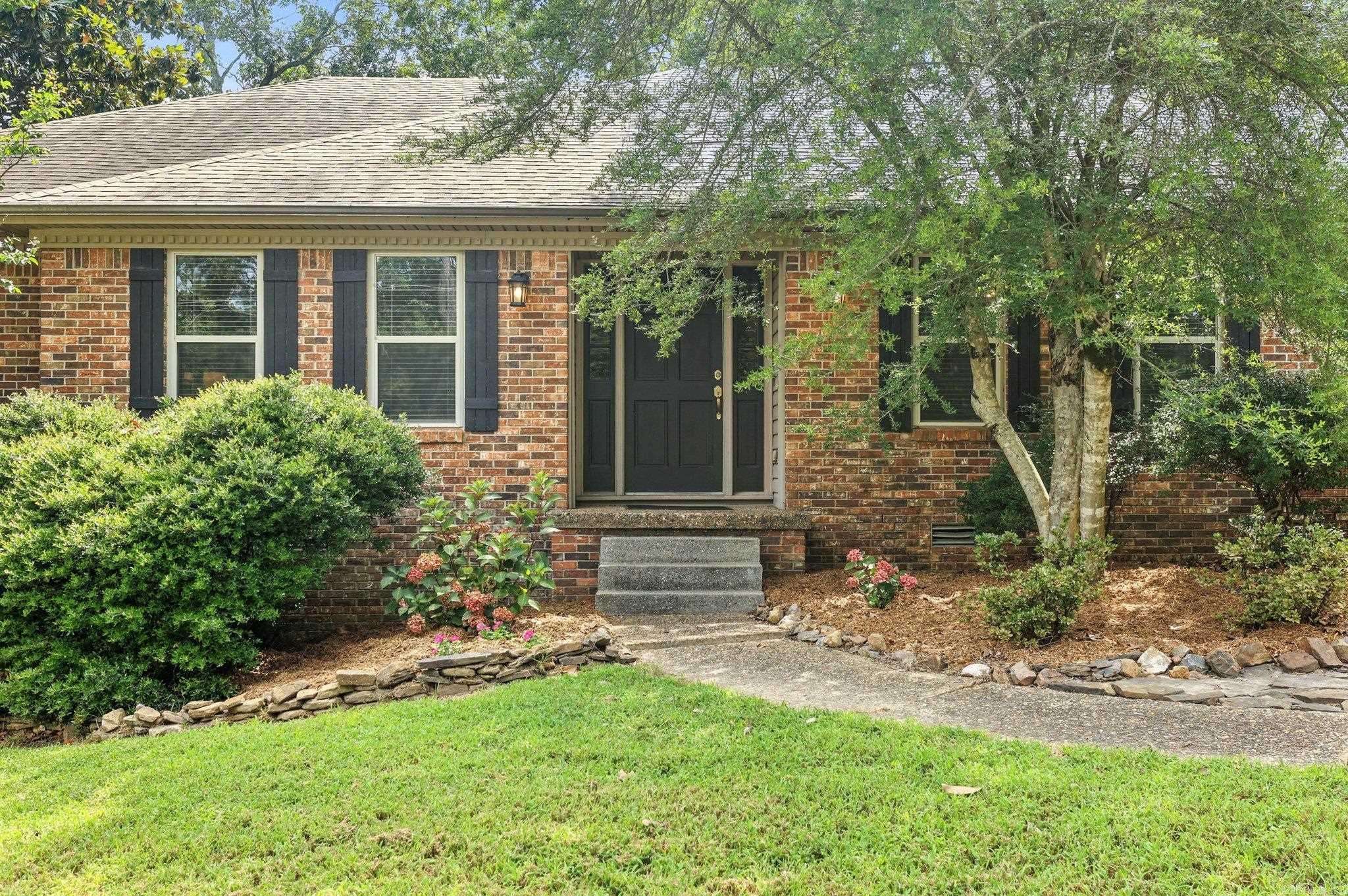 13307 Saint Charles Boulevard, Little Rock, AR 72211