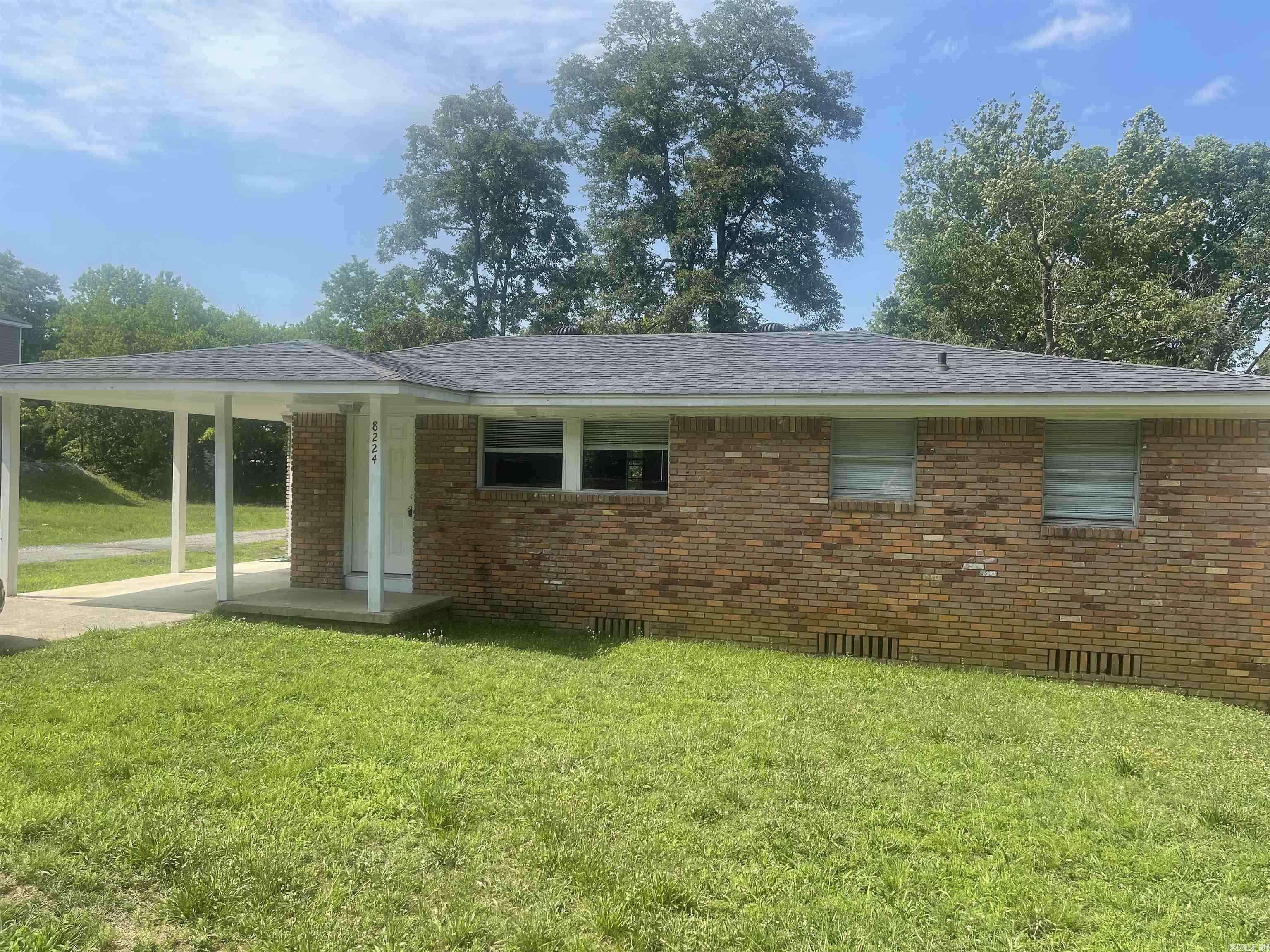 8224 W 37Th St, Little Rock, AR 72204