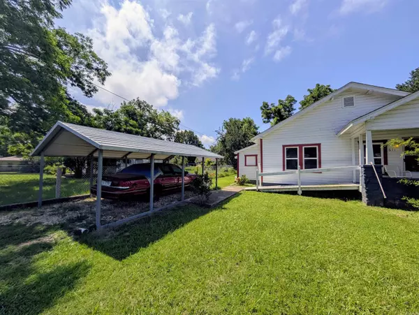 Mena, AR 71953,611 Hornbeck