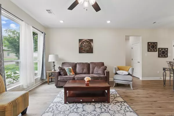 Benton, AR 72015,712 W Ashley Street