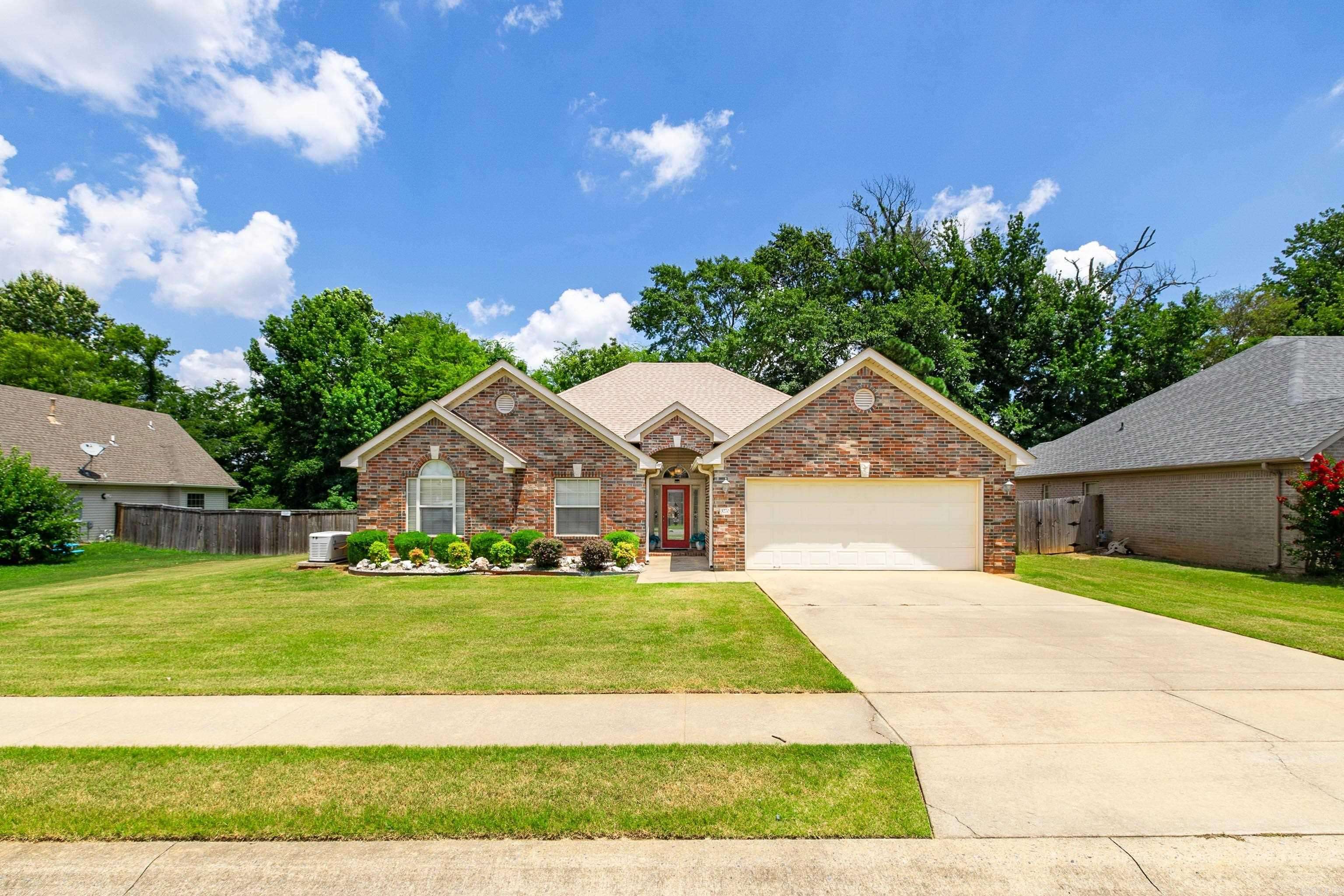 Benton, AR 72015,3270 Clover Hill Lane