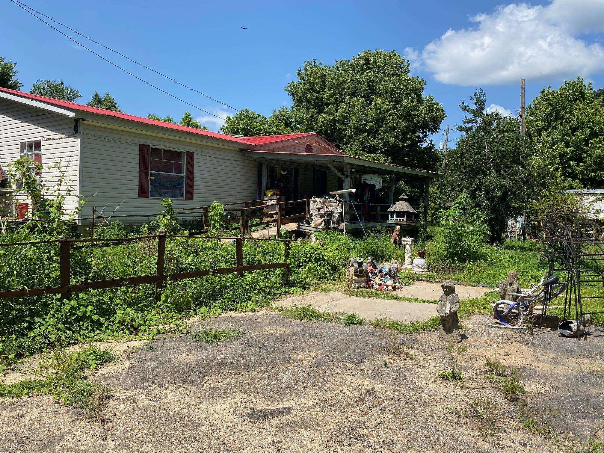 Pangburn, AR 72121-9659,125 Britton Lane