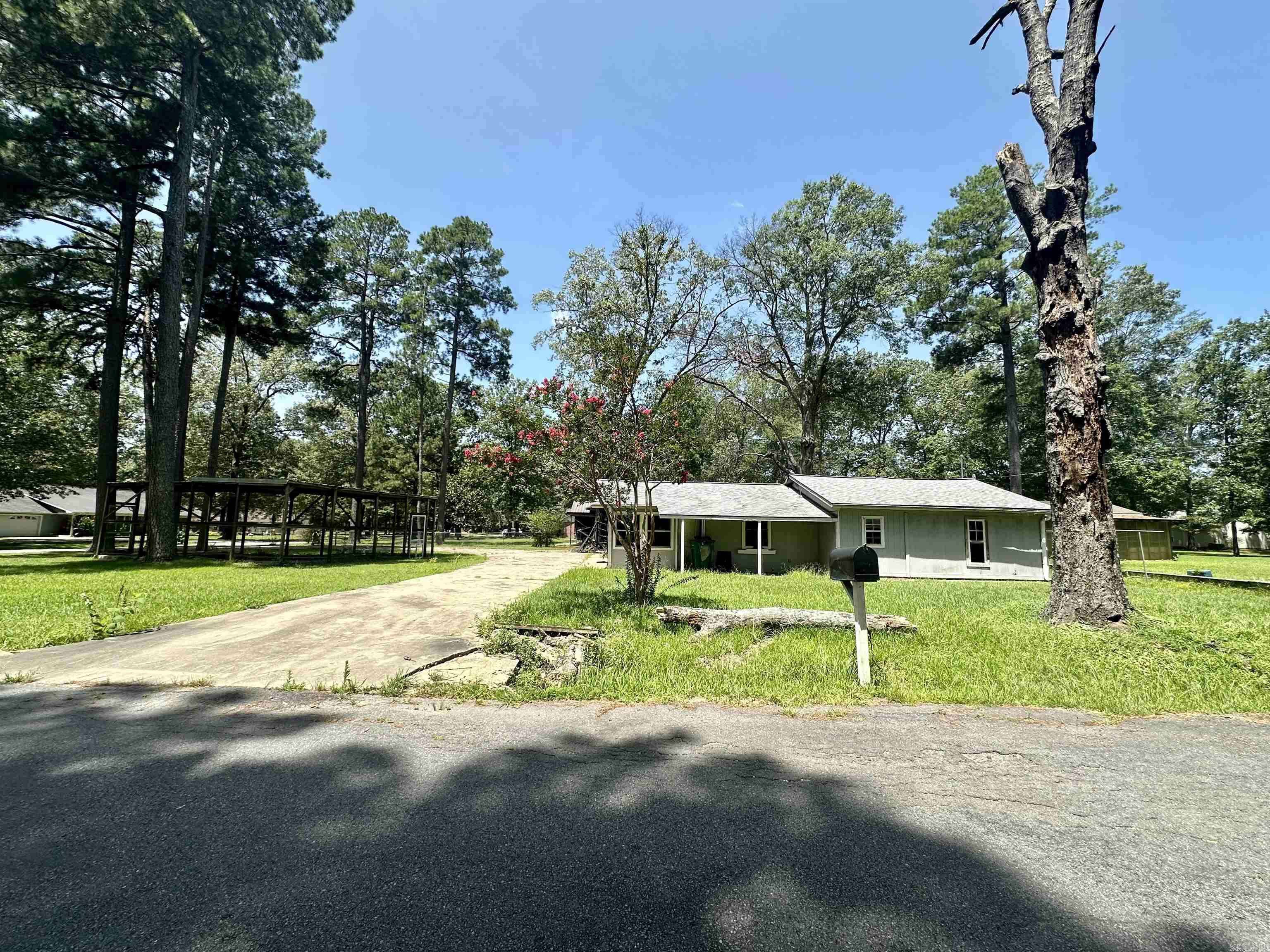 304 Center Street, Pine Bluff, AR 71602