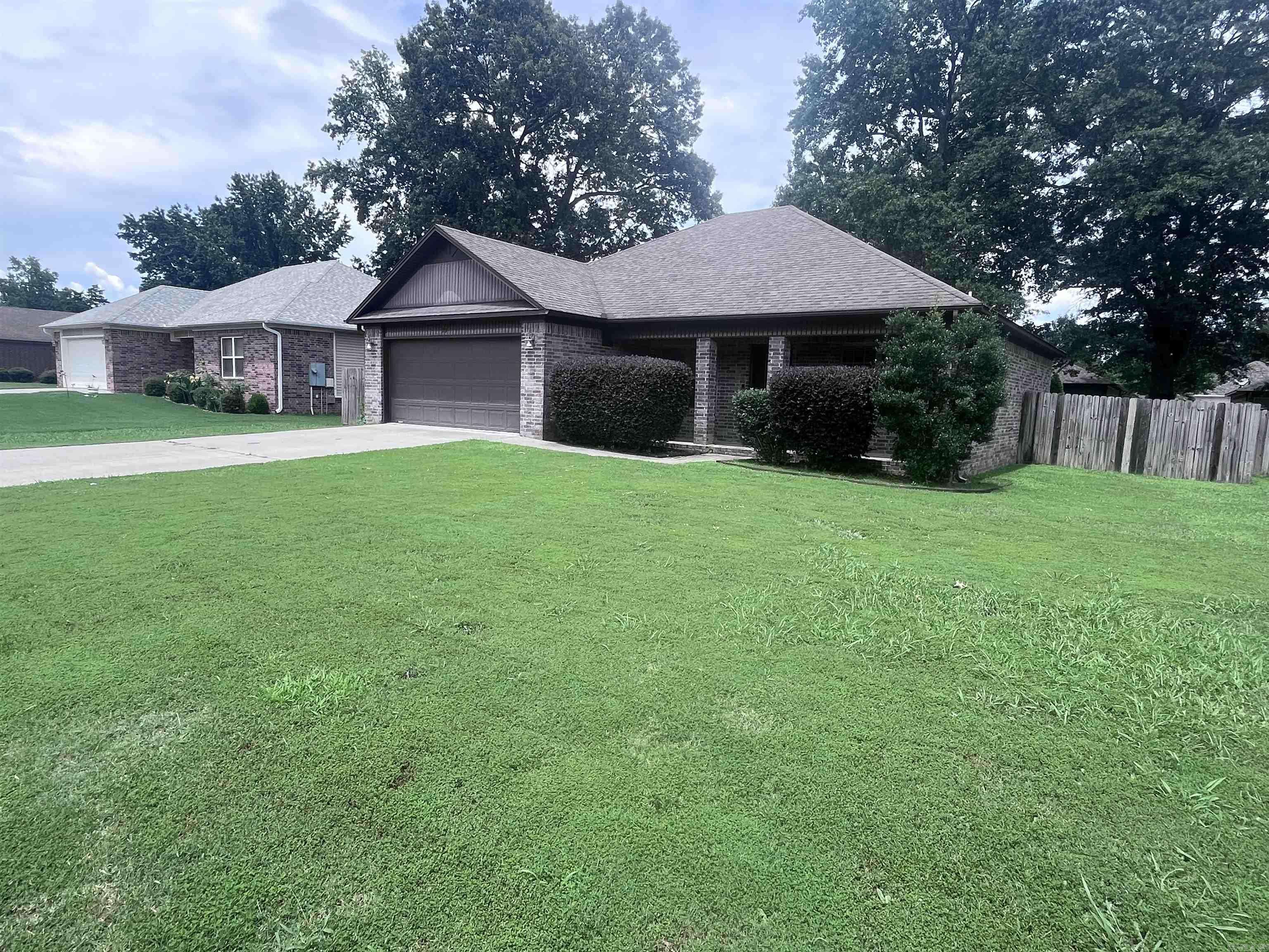 Cabot, AR 72023,27 Trinity Drive