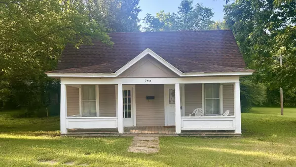 763 W Court Street, Piggott, AR 72454