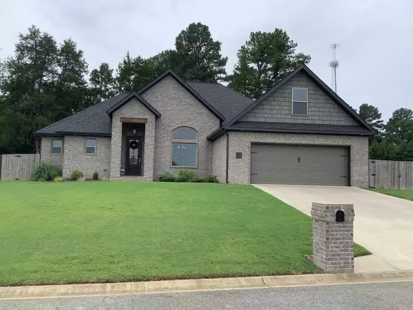 3235 Sugar Creek Drive, Searcy, AR 72143