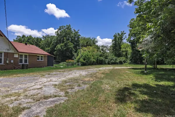 Arkadelphia, AR 71923,1317 Center Street