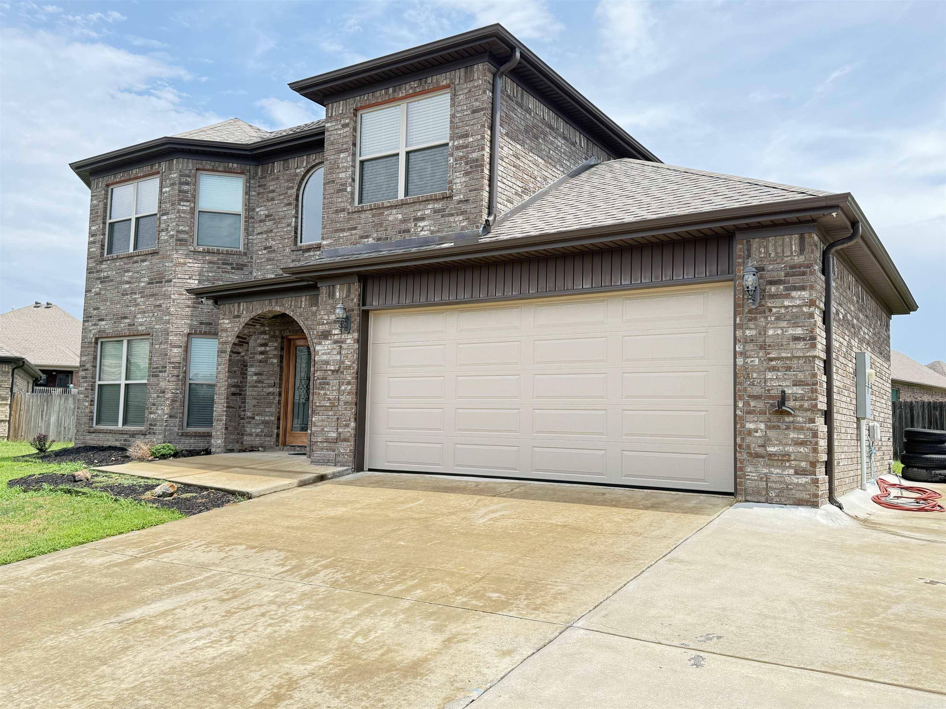 5612 Victoria Court, Jacksonville, AR 72076-4983
