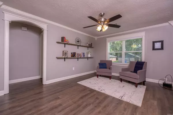 Conway, AR 72034,312 Club Lane