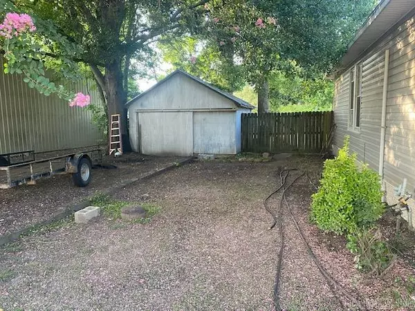 Almyra, AR 72003,104 MAIN Street