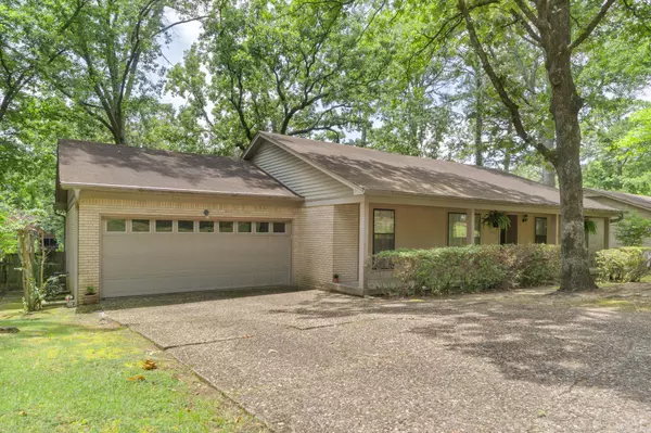 Little Rock, AR 72227,3118 Breckenridge Drive