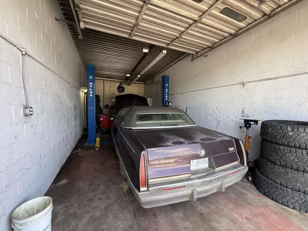 Thayer, MO 65791,103 Vine Street