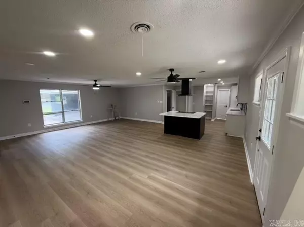 Pine Bluff, AR 71603,2302 Pine Hill Drive