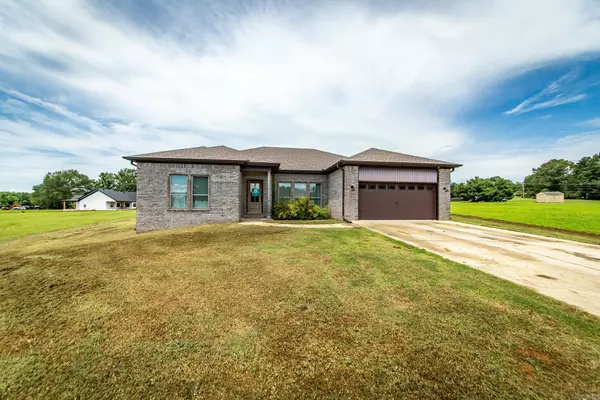 74 Bella Grace Drive, Lonoke, AR 72086