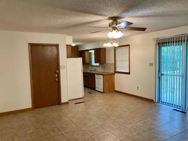 North Little Rock, AR 72116,5212 N Walnut Street