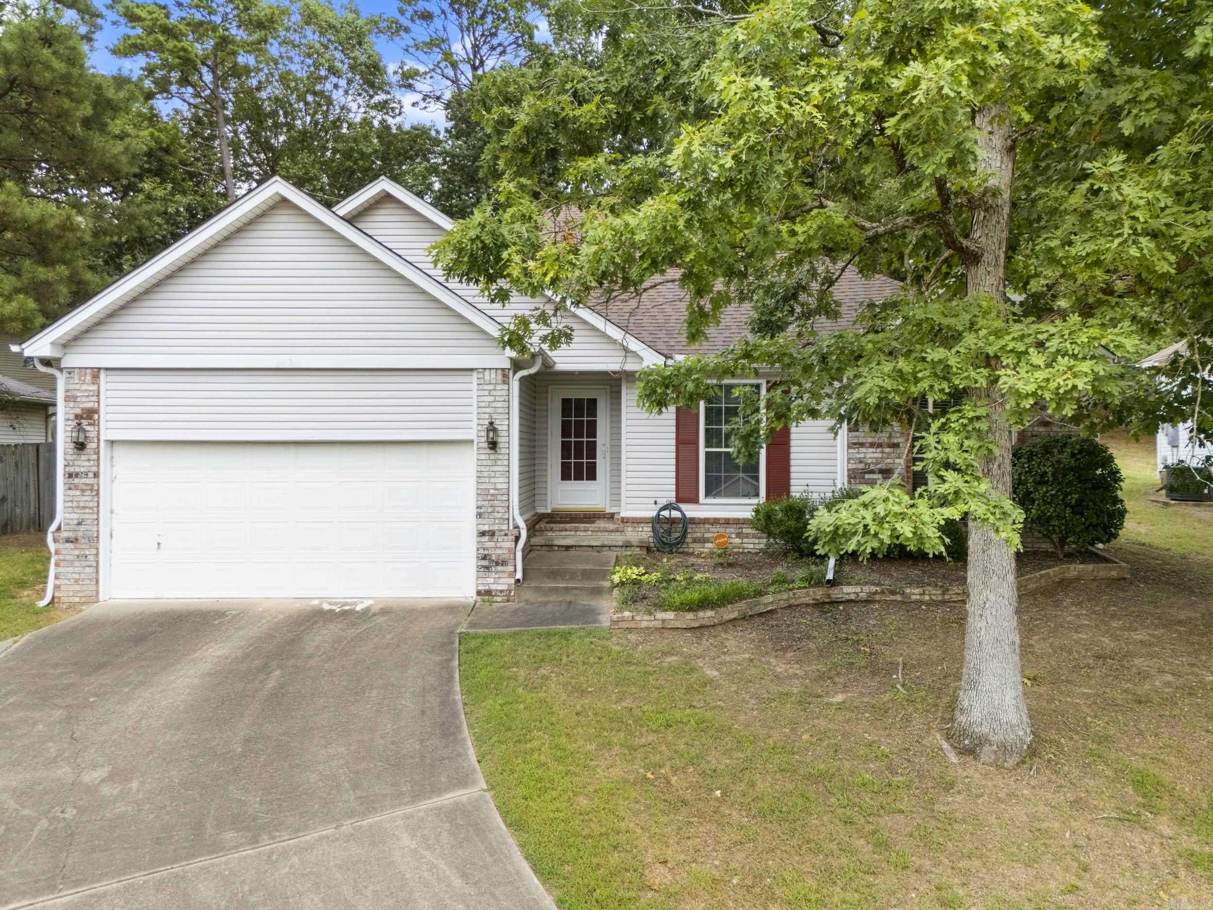 1707 Point West Dr, Little Rock, AR 72211