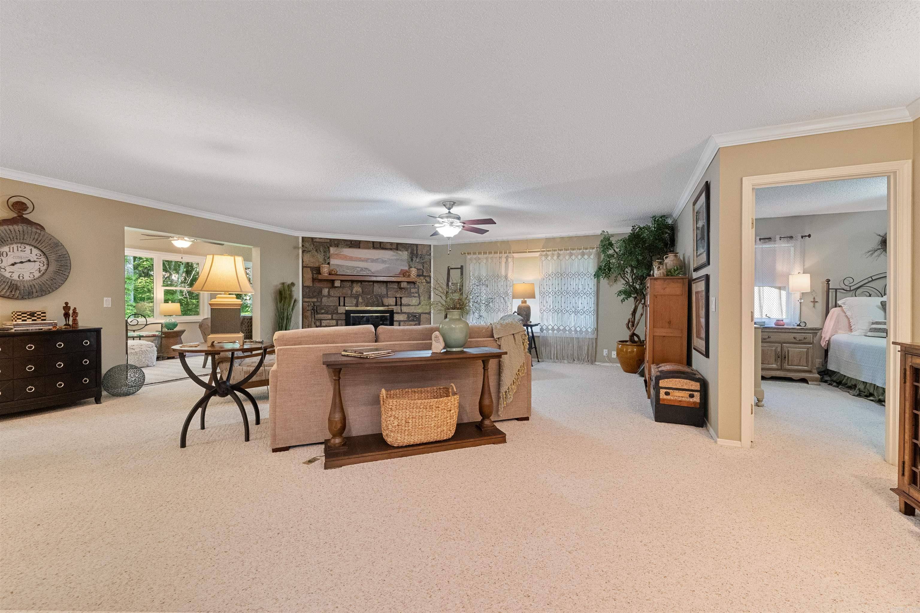 Hot Springs Village, AR 71909,2 Charnela Lane