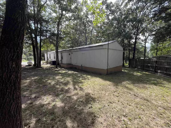 Higden, AR 72067,270 Wood Grove Ln.