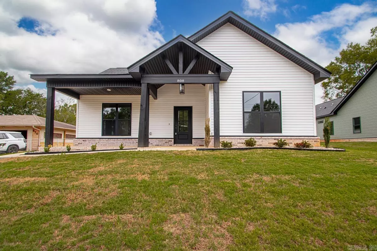 Hot Springs, AR 71913,808 Richard Street