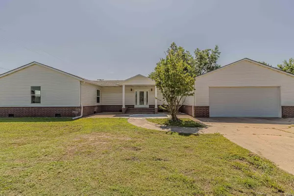 301 SE 3rd, Hoxie, AR 72433-7