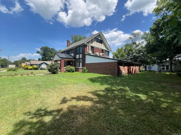 Batesville, AR 72501,476 E Boswell