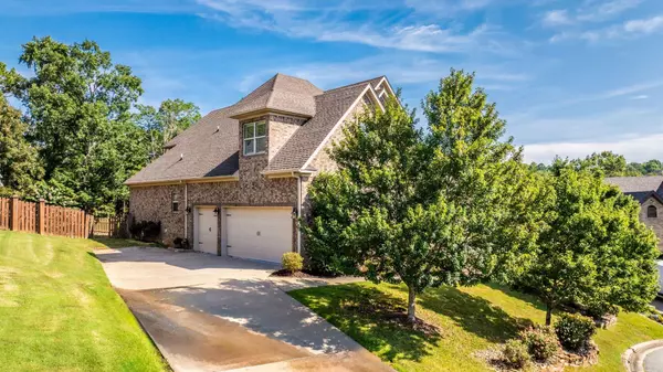 Little Rock, AR 72211,8 Ledge Rock Cove