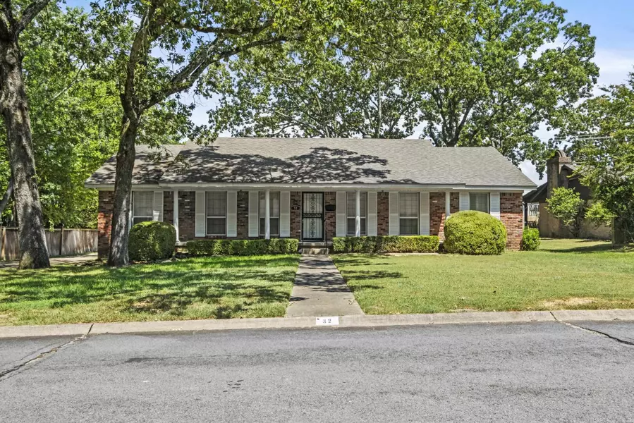 32 Desoto Circle, North Little Rock, AR 72116