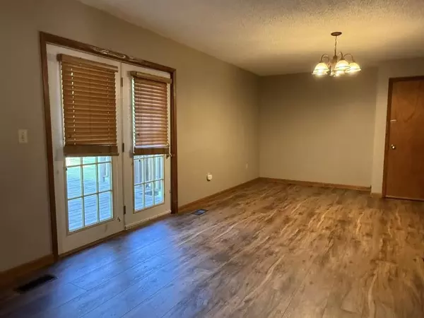 Pocahontas, AR 72455,1202 N Pratt