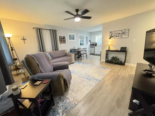 Cherokee Village, AR 72529,106 E Lakeshore Drive