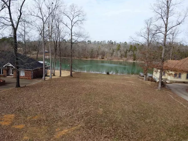 Hot Springs, AR 71913,000 Lake Forest Shores