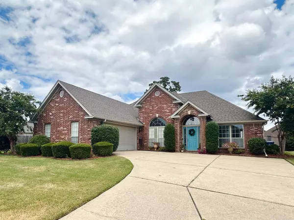 2 Auriel Court, Maumelle, AR 72113