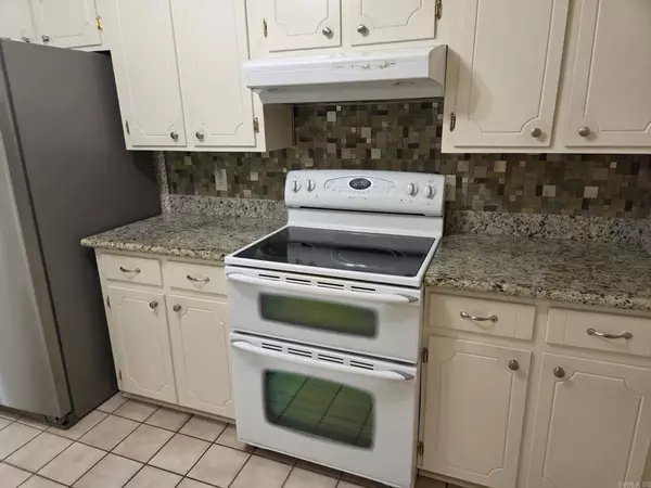 Searcy, AR 72143,132 Longleaf Drive