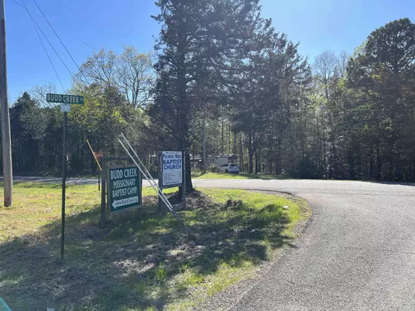 Greers Ferry, AR 72067,860 Fox Chase Drive