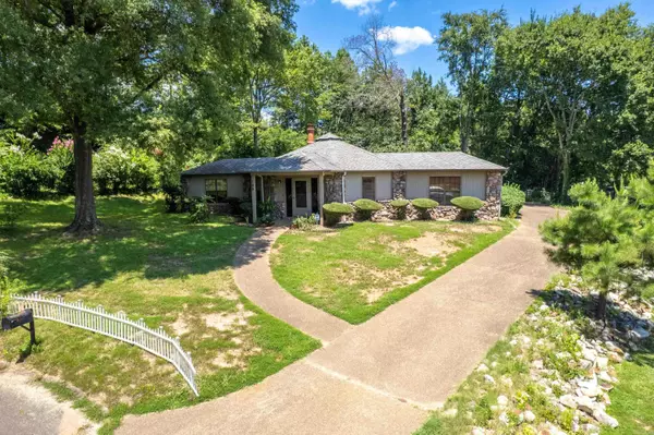 Hot Springs, AR 71901,100 Osage Court