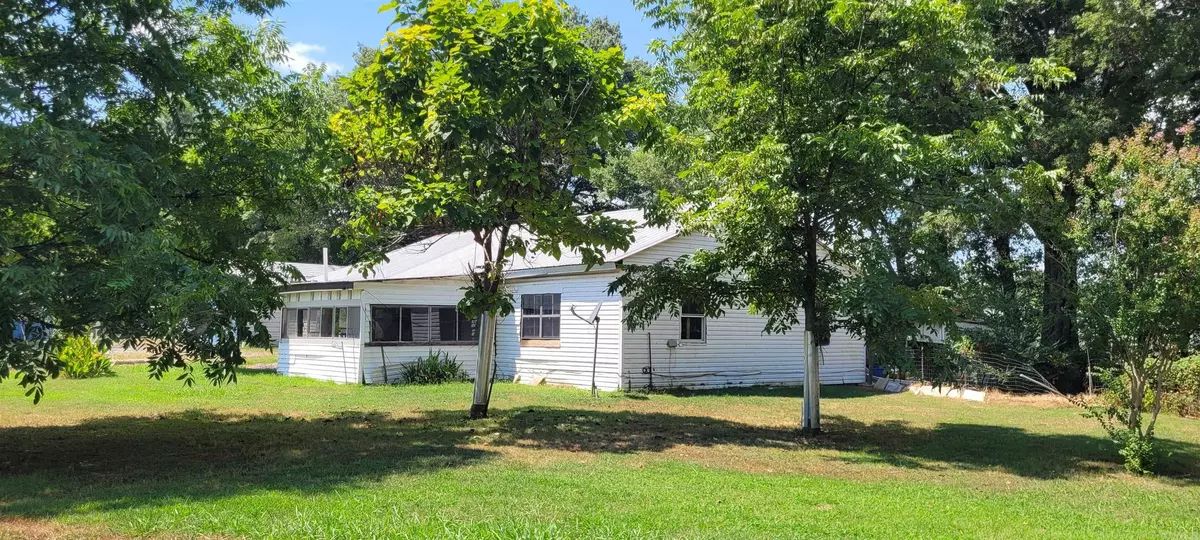 Augusta, AR 72006,910 S Ninth Street