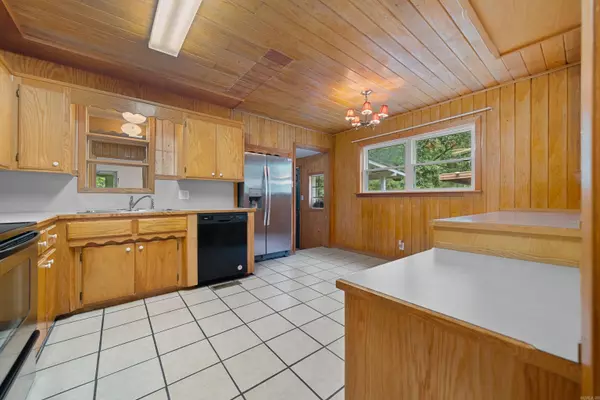 Hot Springs, AR 71913,484 Pittman Road