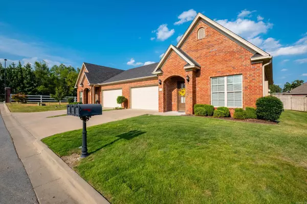 426 Valley Ranch Circle, Little Rock, AR 72223