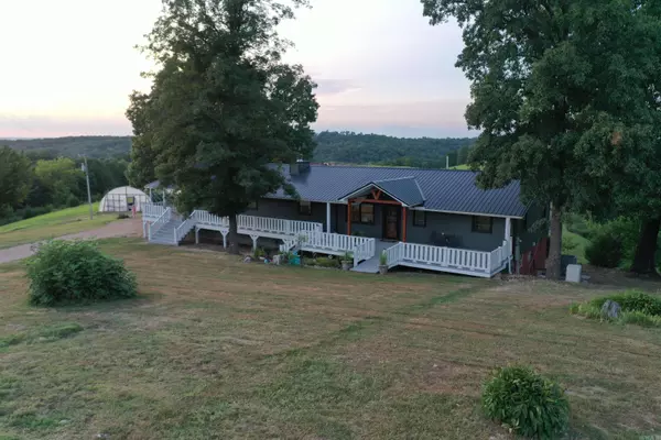 Marshall, AR 72650,1115 Hillhollow Road