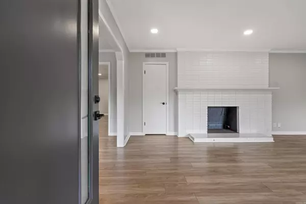 Hot Springs, AR 71913,127 ORCHARD Street