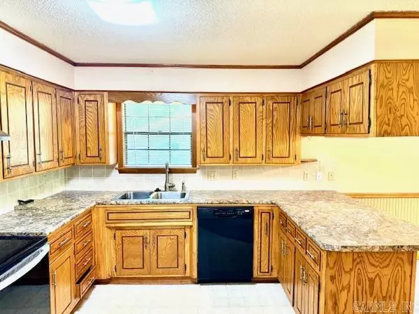 Arkadelphia, AR 71923,1 Westmont Circle