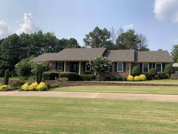 1901 Marlanita Dr., Paragould, AR 72450