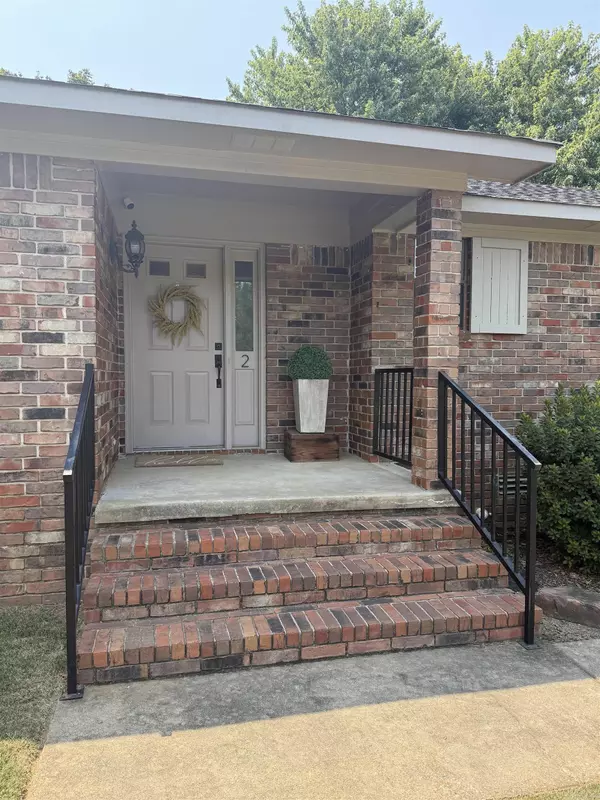 Searcy, AR 72143-0000,2 Westview Circle