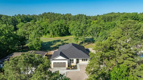 24 Zarina Ln Lane, Hot Springs Village, AR 71909-0000