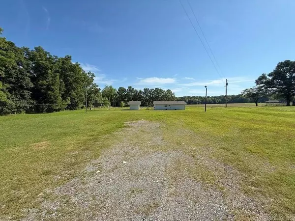Bates, AR 72501,455 Gap Road