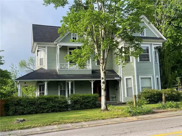 803 W Main St, Clarksville, AR 72830